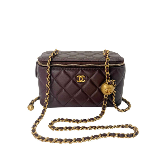 Chanel Vanity Pearl Crush in Dark Burgundy