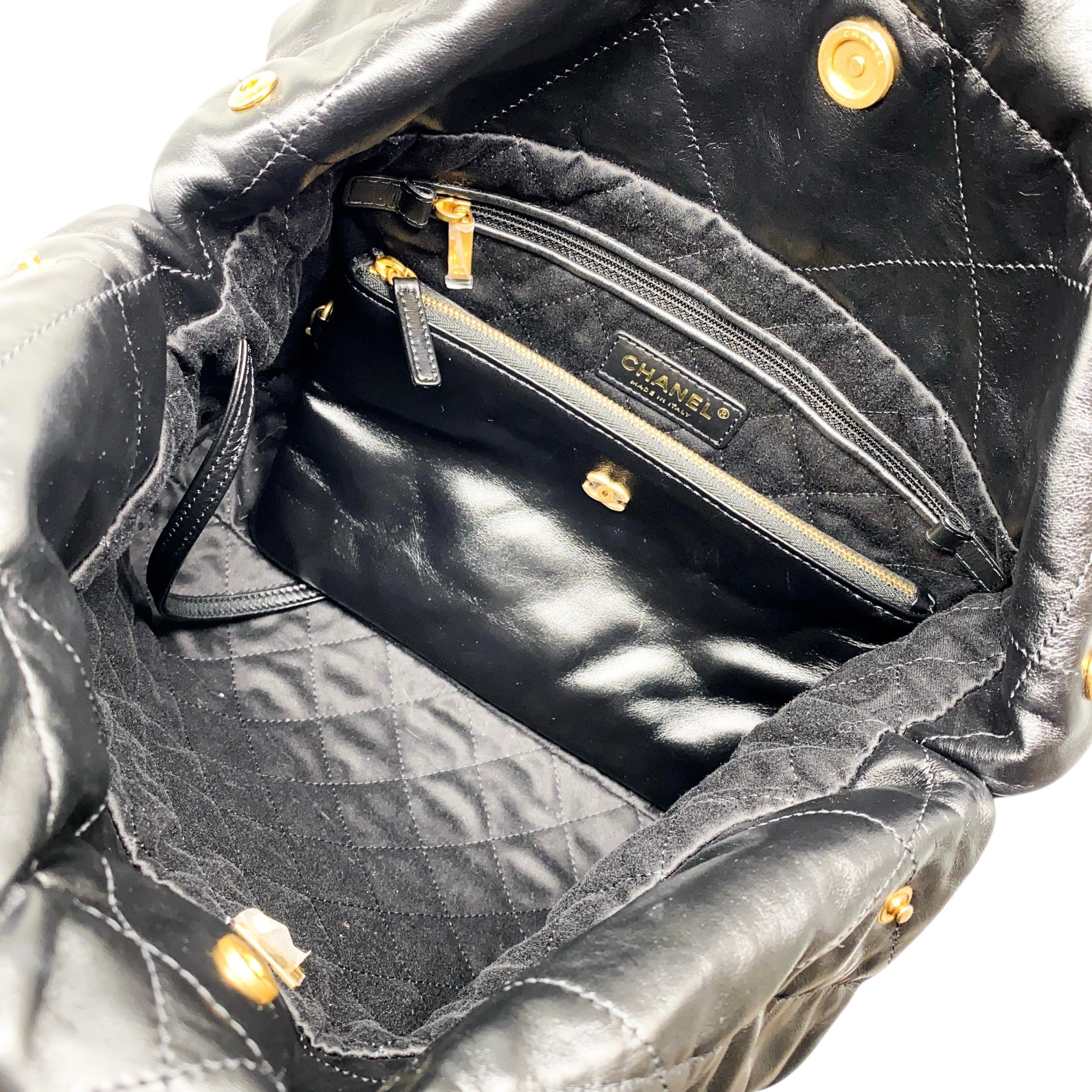 Chanel 22 Black