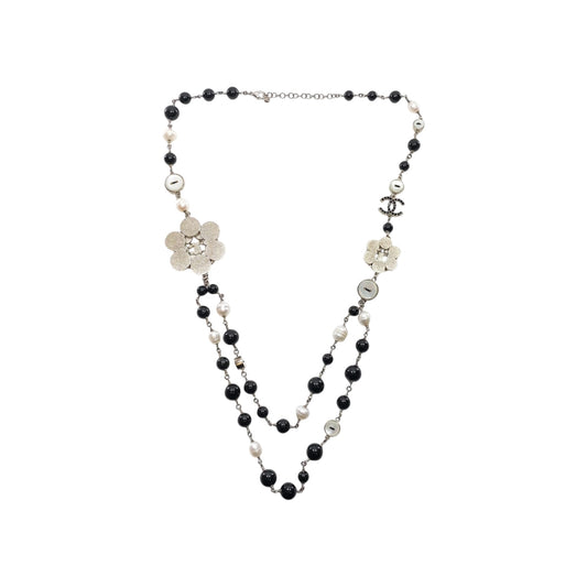 Chanel Black White Pearl CC Logo Necklace