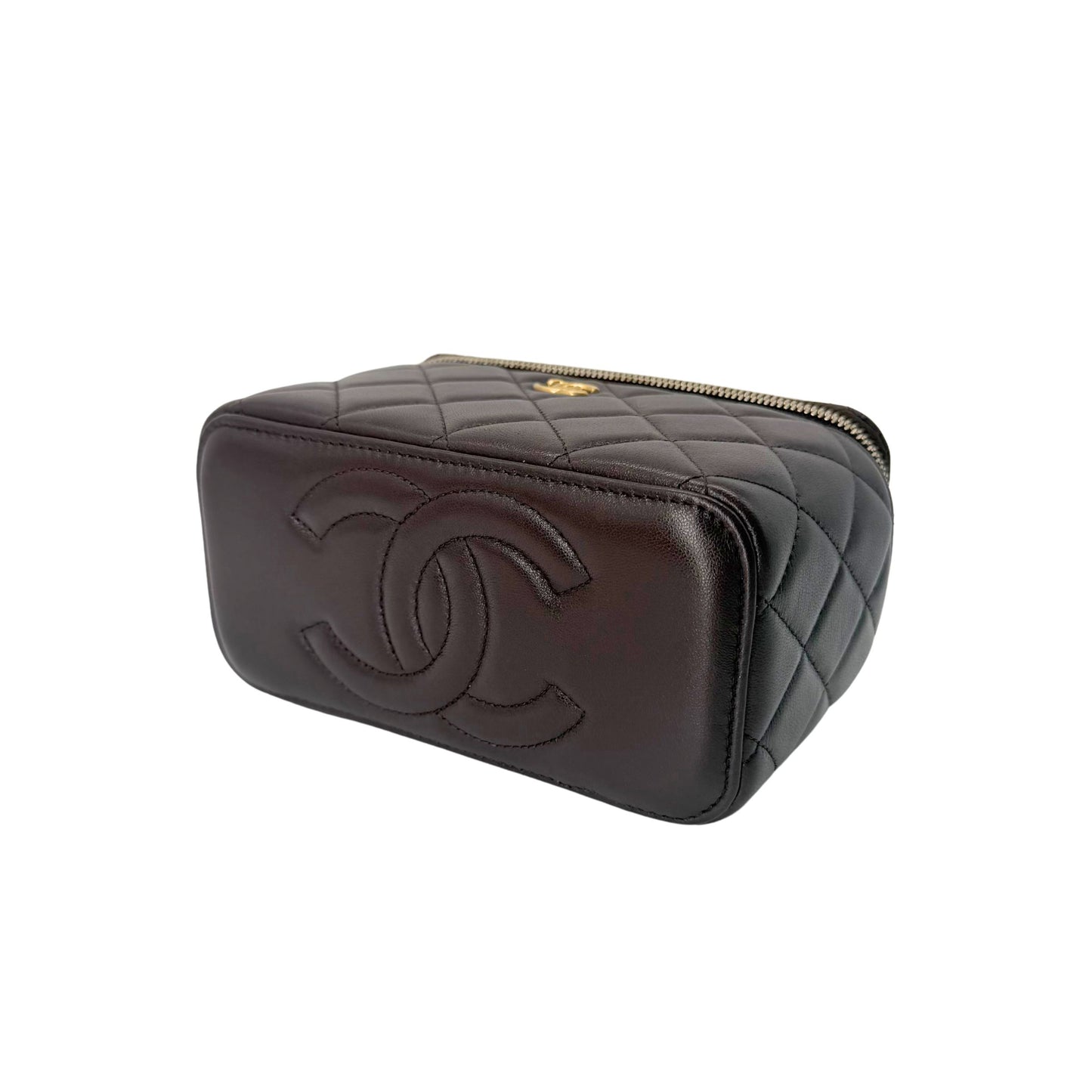 Chanel Vanity Pearl Crush in Dark Burgundy