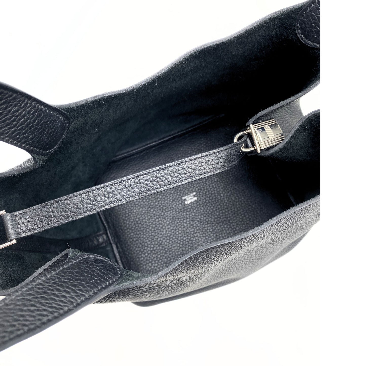 Hermes Taurillon Clemence Picottin 22 MM