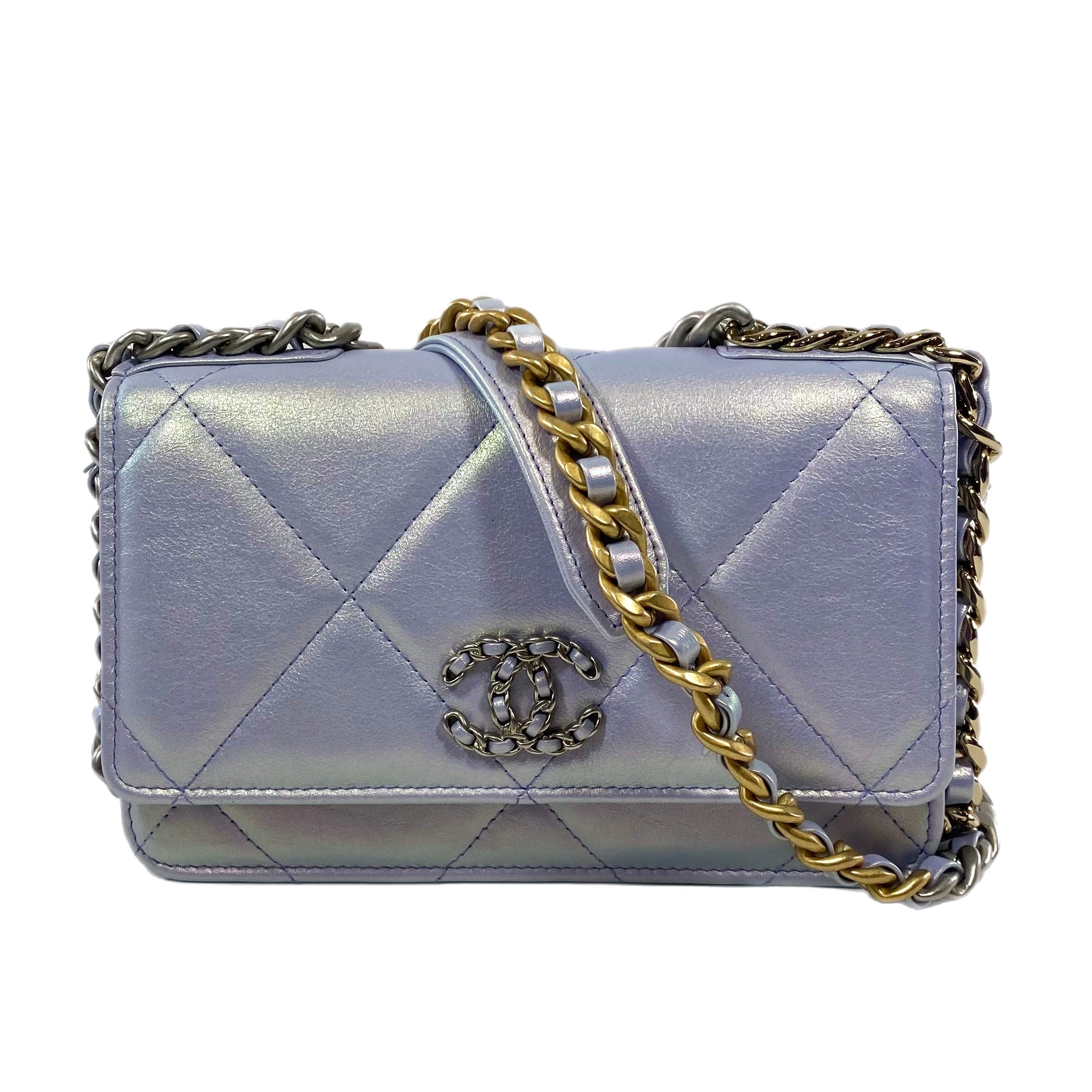 Chanel 19 Iridescent Light Purple Quilted Calfskin Wallet On Chain