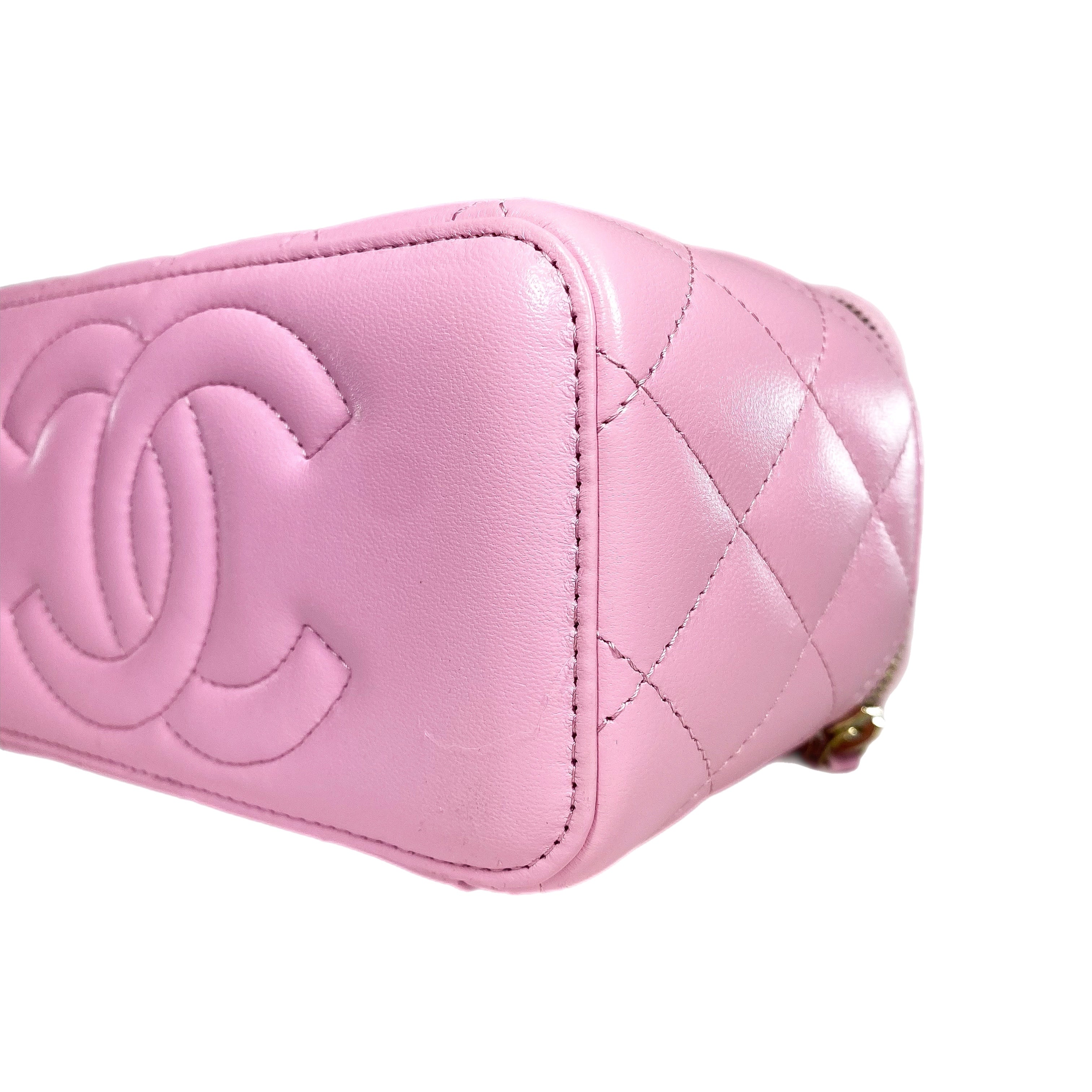 Chanel Pink Mint Green Vanity Case – Consign of the Times ™