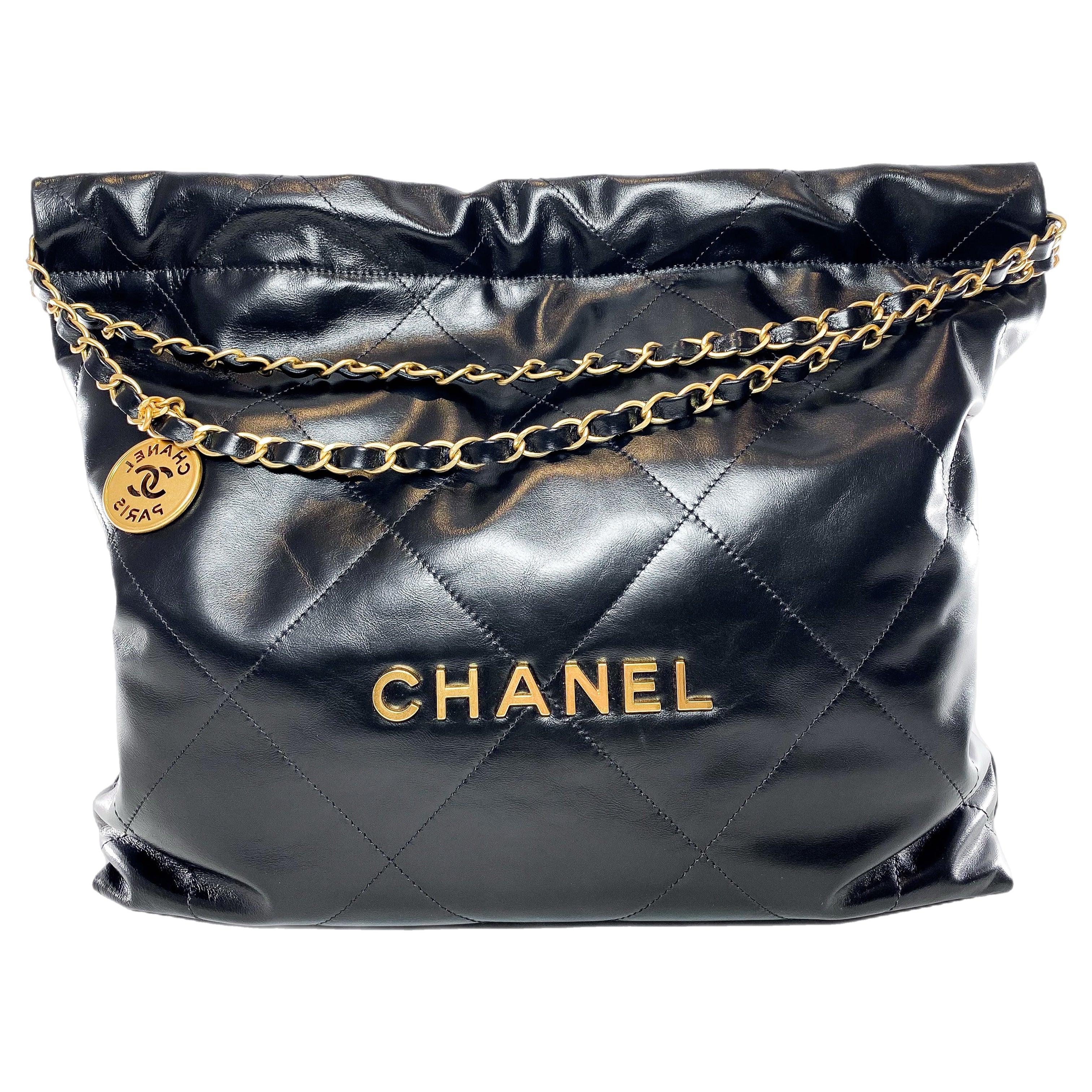 Chanel 22 Medium Black Quilted