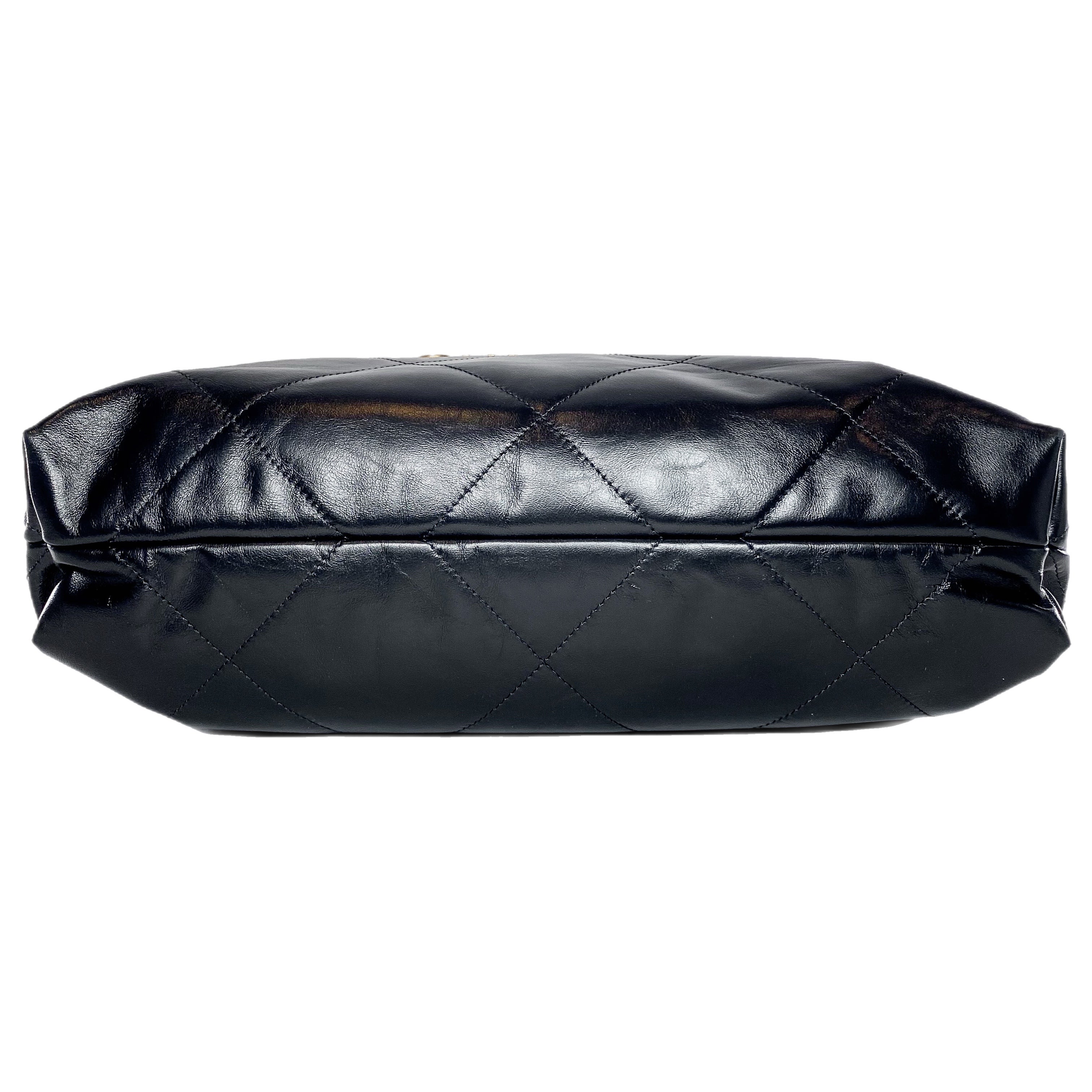 Chanel 22 Medium Black Quilted – Consign of the Times ™
