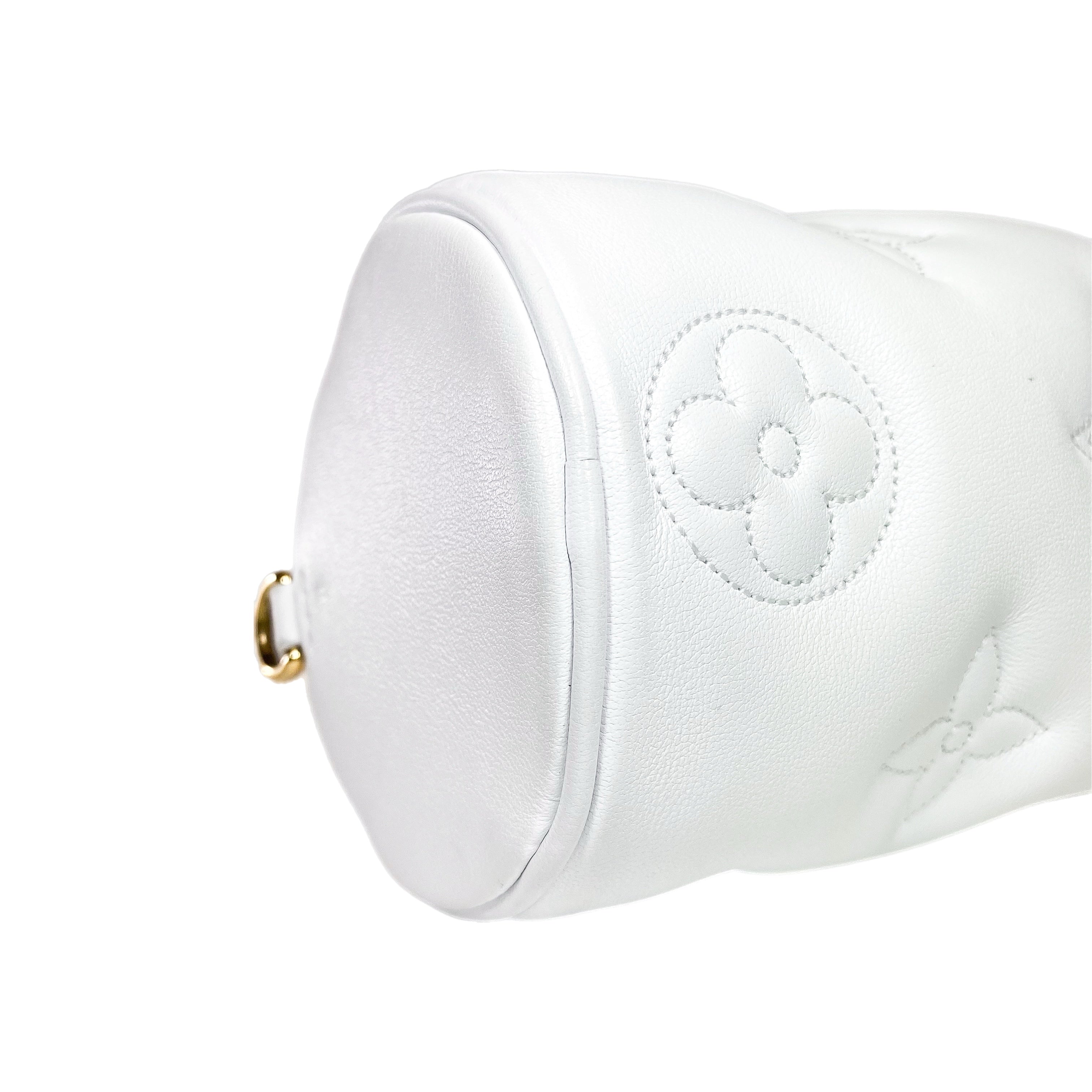 LOUIS VUITTON 花柄 バングル 保存袋付き 108230_G_1711145497025.png