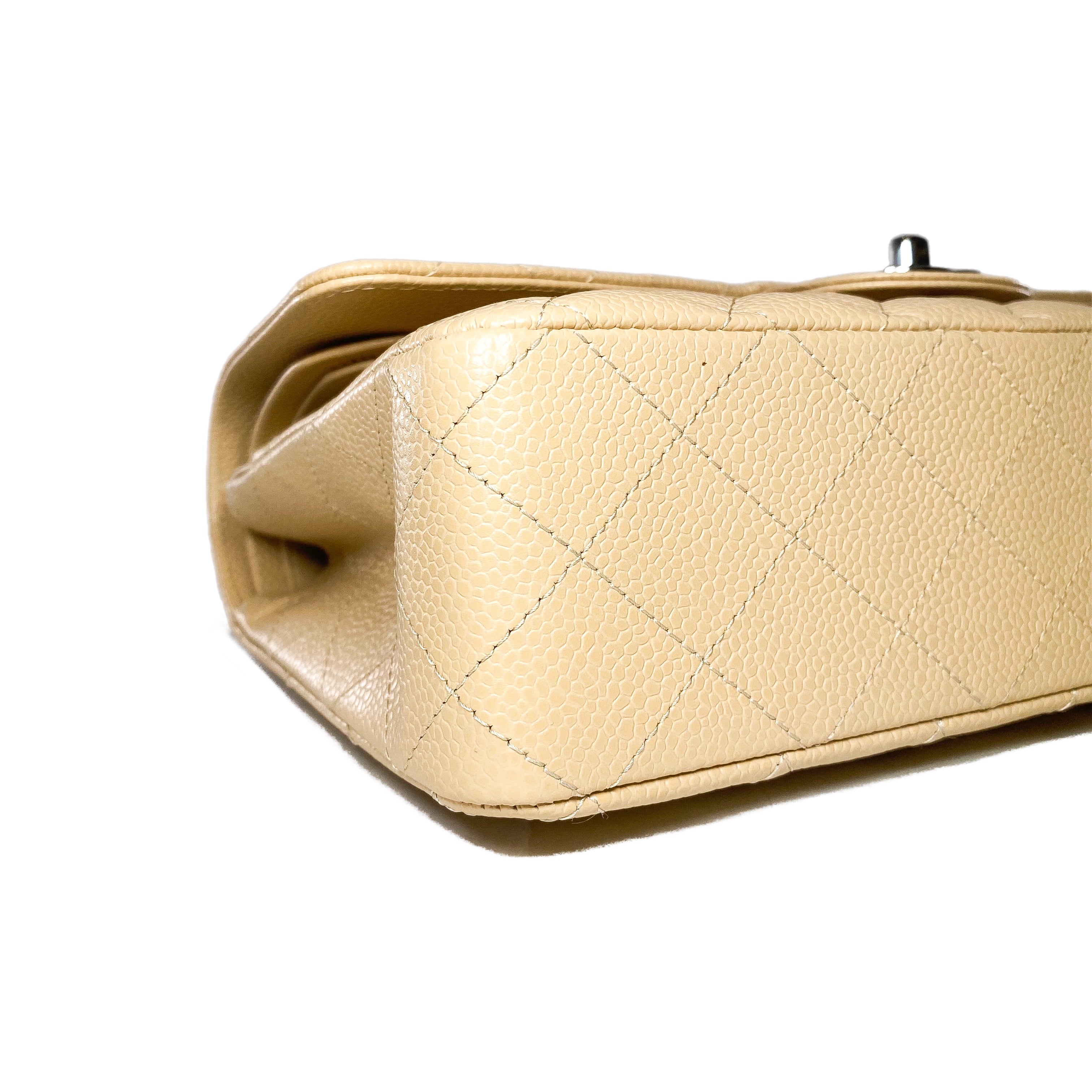 【ヴィンテージ】RankS☆Chanel Beige Classic Flap Medium No13 CHANEL Classic Medium Single Flap Beige Gold Hardware Caviar