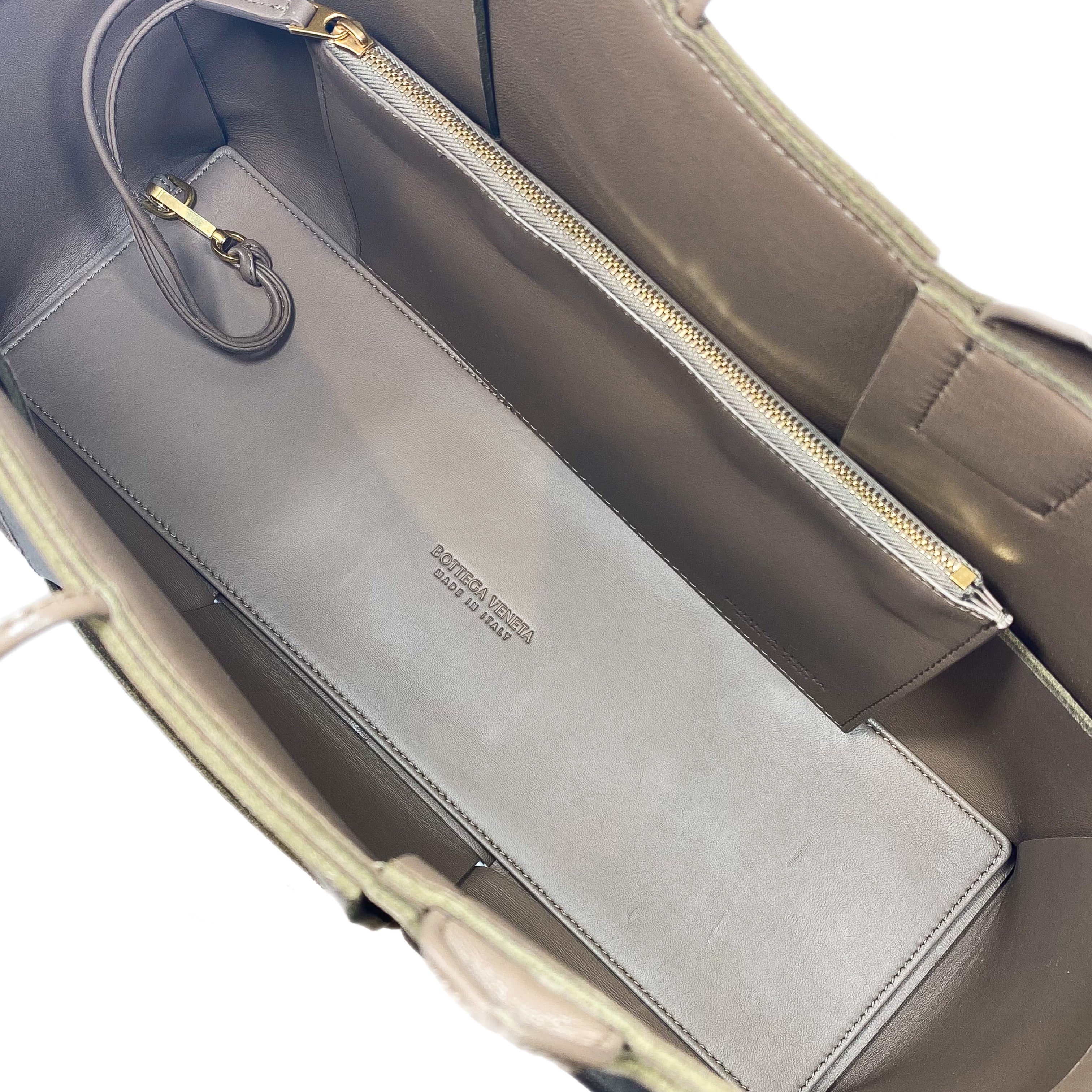 ◆PAULS BOUTIQUE◆ ARCO TAUPE 5008471456 Bottega Veneta Taupe Arco Tote | Consign of the Times ™