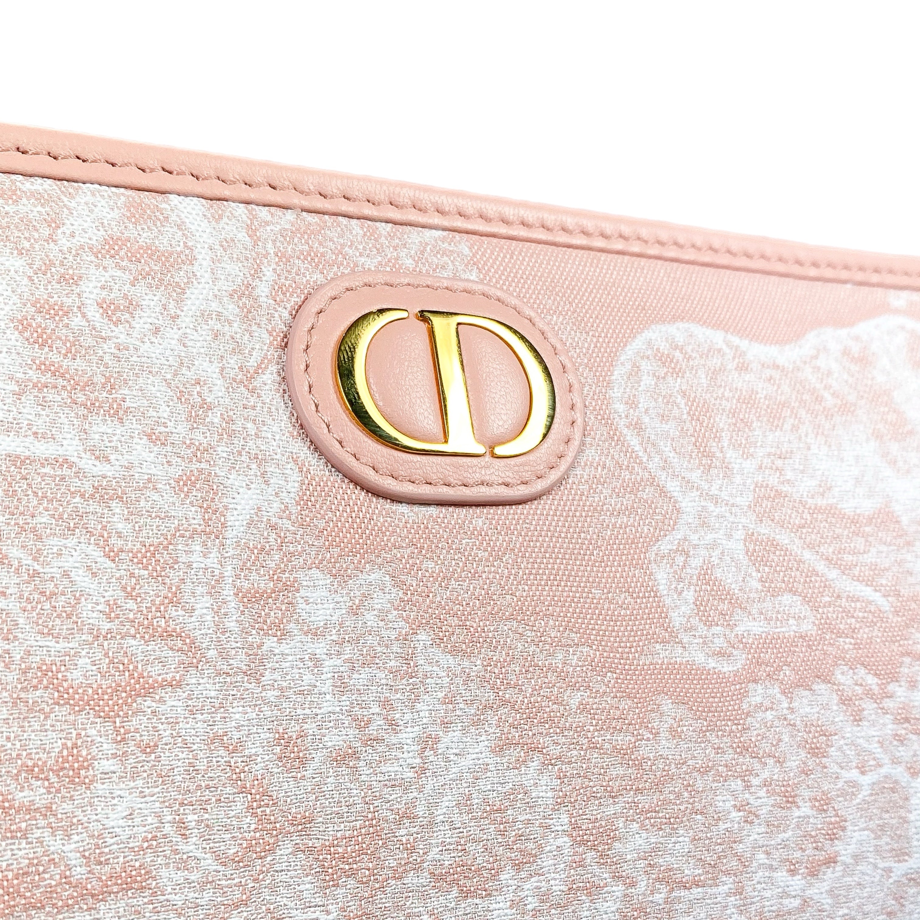 日本未入荷 クラッチとしても使えるDior\t30 Montaigne Deaポーチ ディオール Dior 30 Montaigne Dea ポーチ