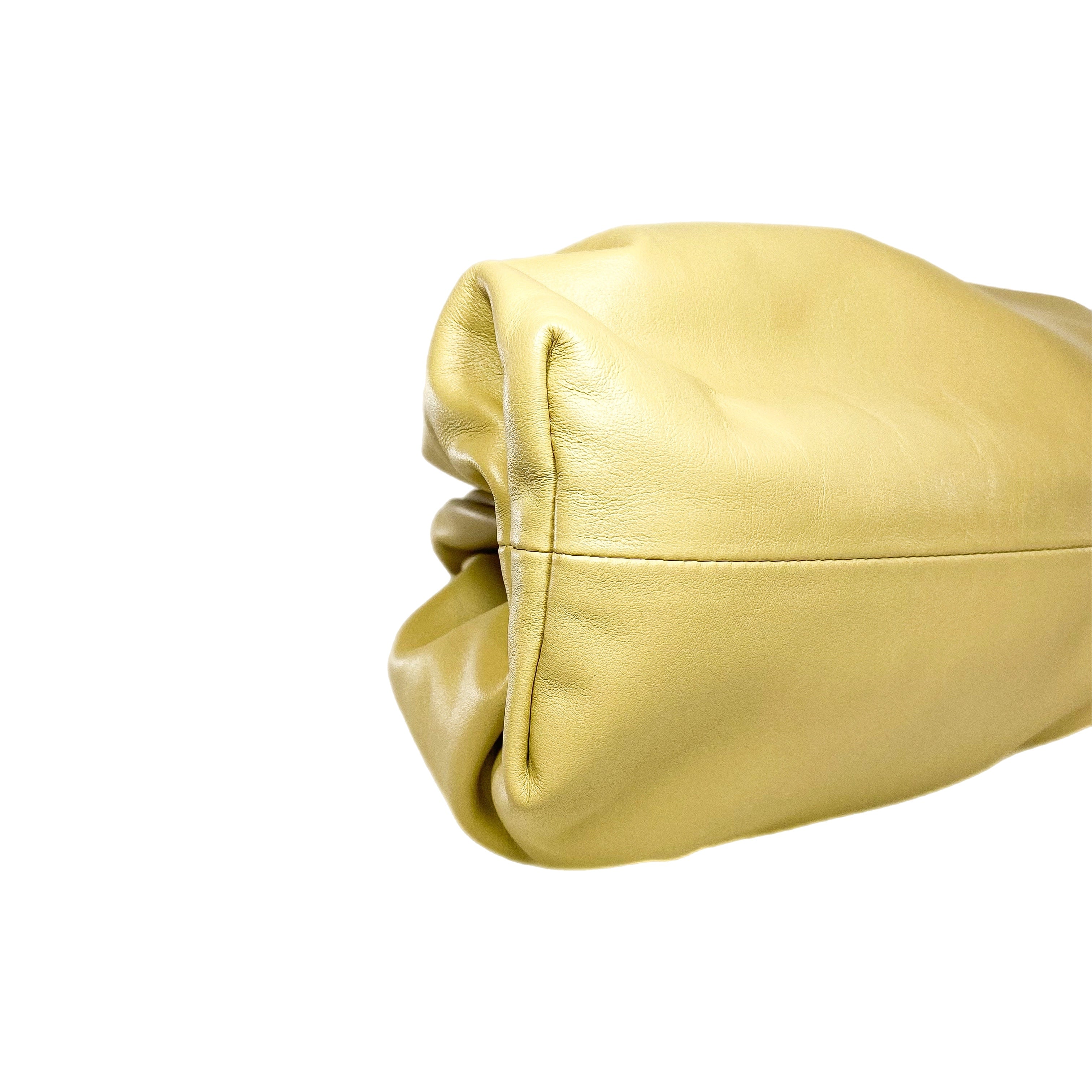 Bottega Veneta Tapioca Oversized Pouch – Consign of the Times ™