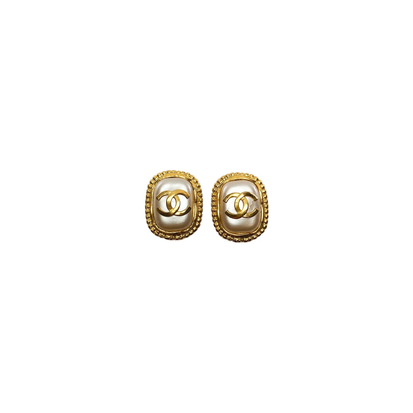 Chanel Gold Pearl Clip On Vintage Earrings