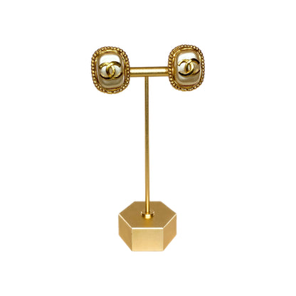 Chanel Gold Pearl Clip On Vintage Earrings
