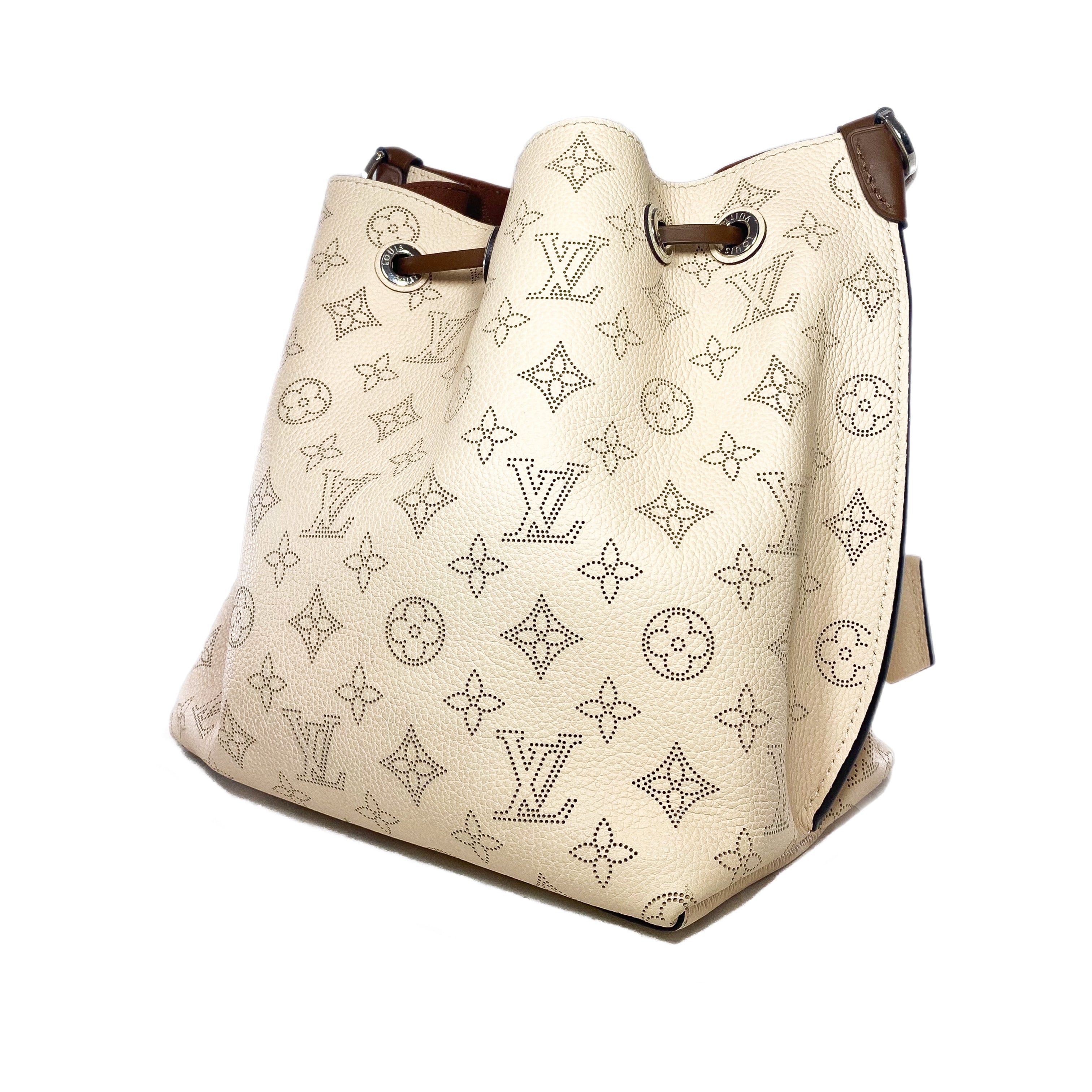 Louis Vuitton Cream Muria Mahina Bucket Bag