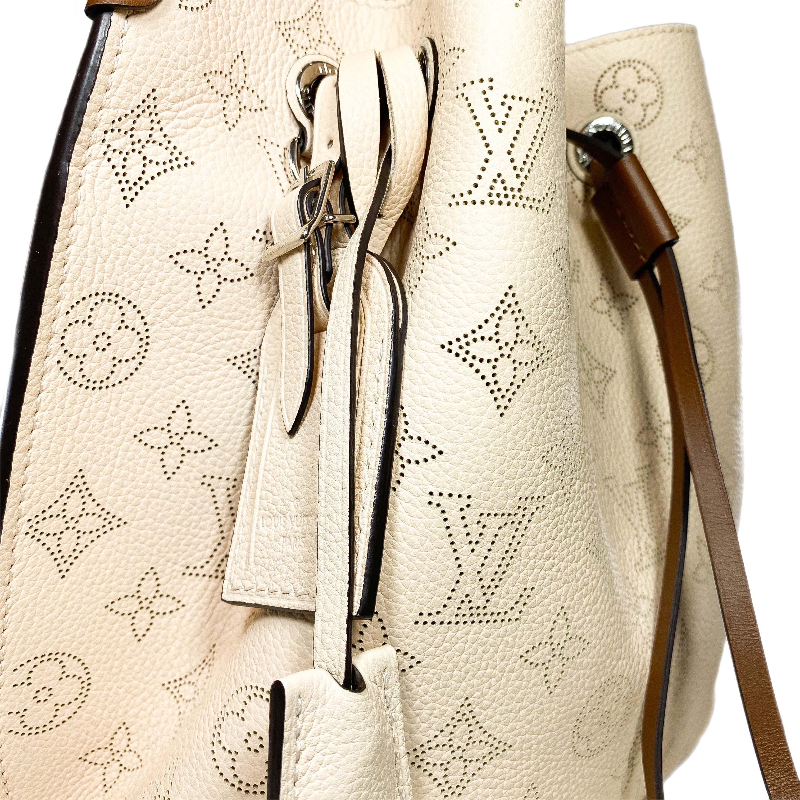 Louis Vuitton Cream Muria Mahina Bucket Bag