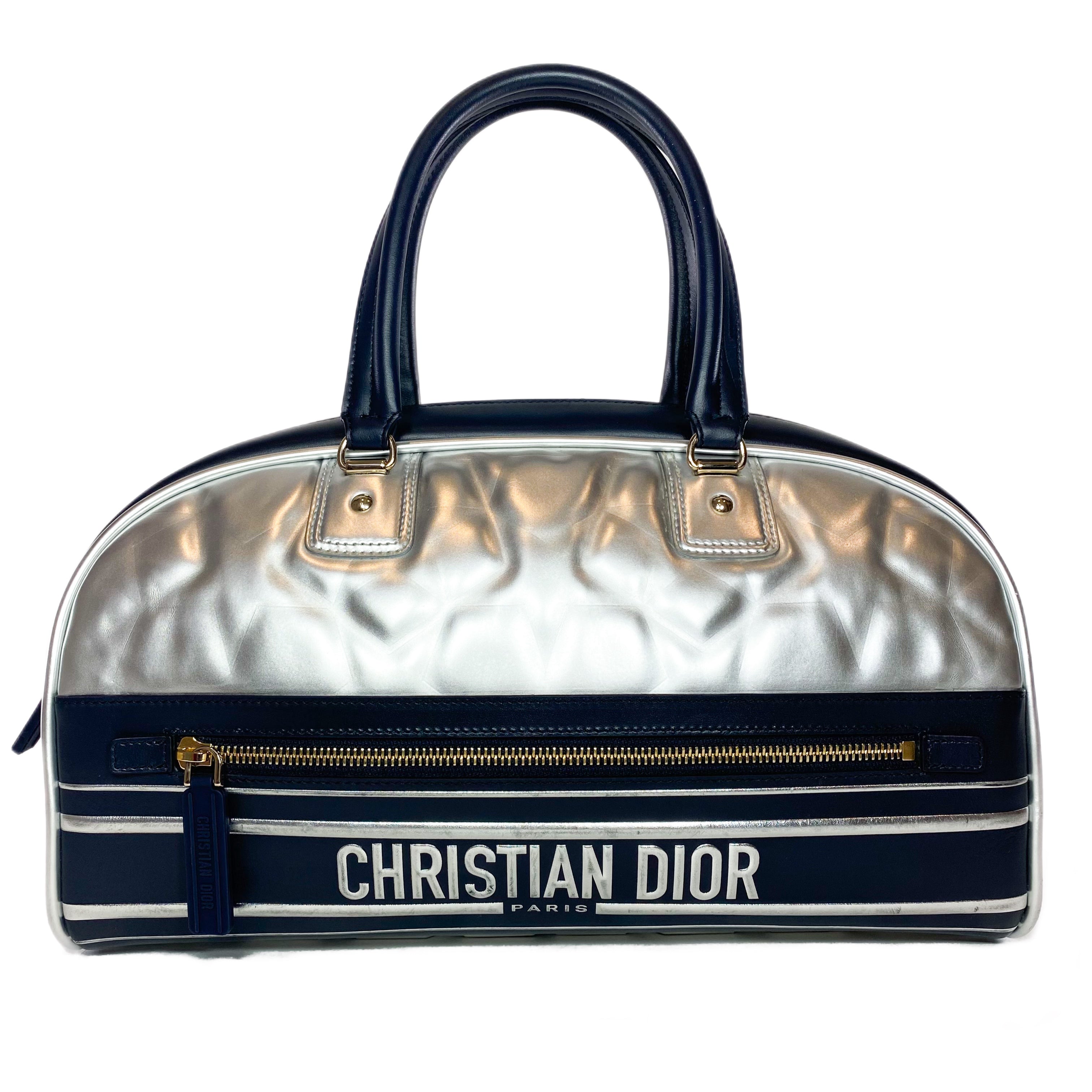 Dior ボイストン　バッグ Dior Padded Etoile Medium Vibe Zip Bowling Bag | Consign of