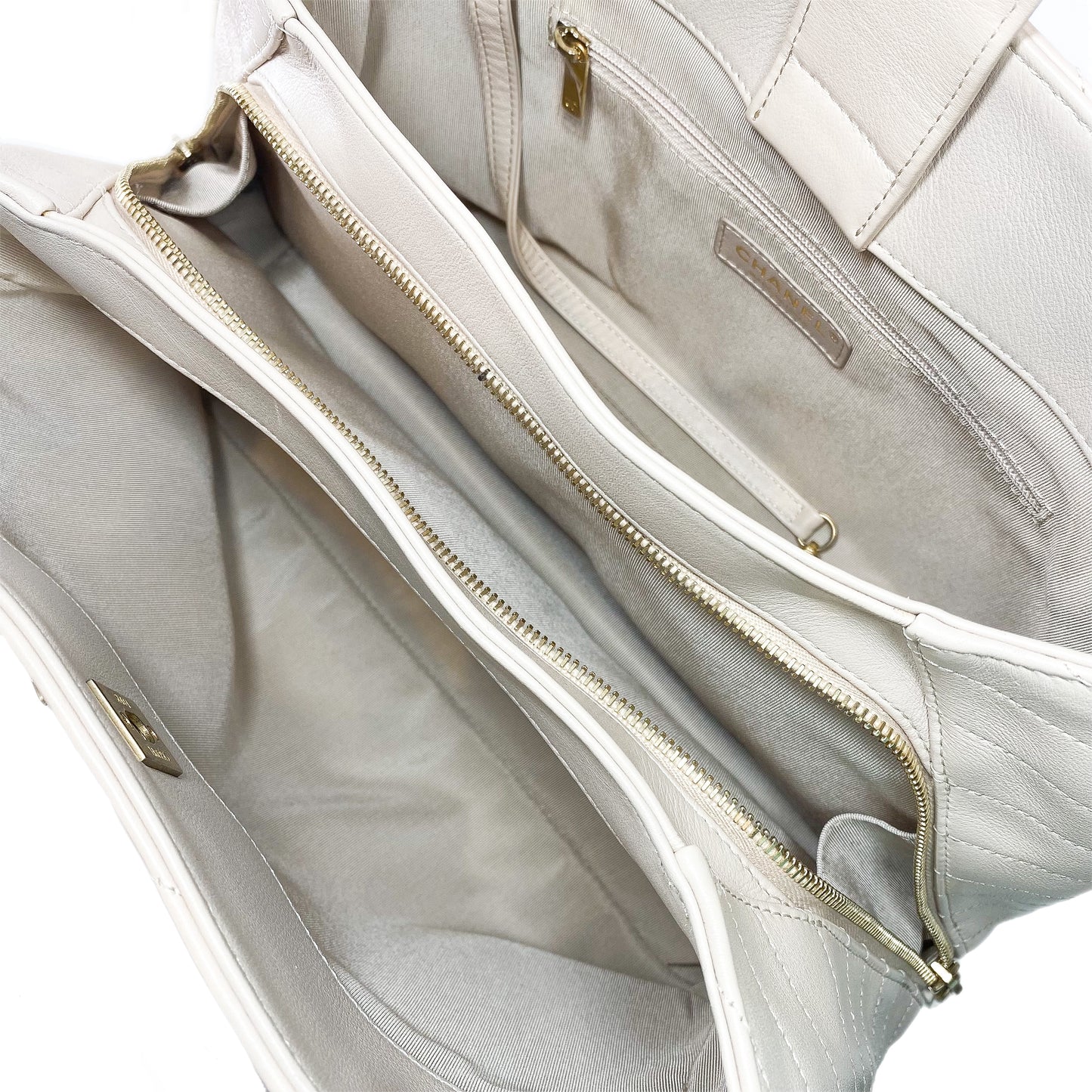 Chanel Beige Chevron Snakeskin Handle Chic Shopping Tote