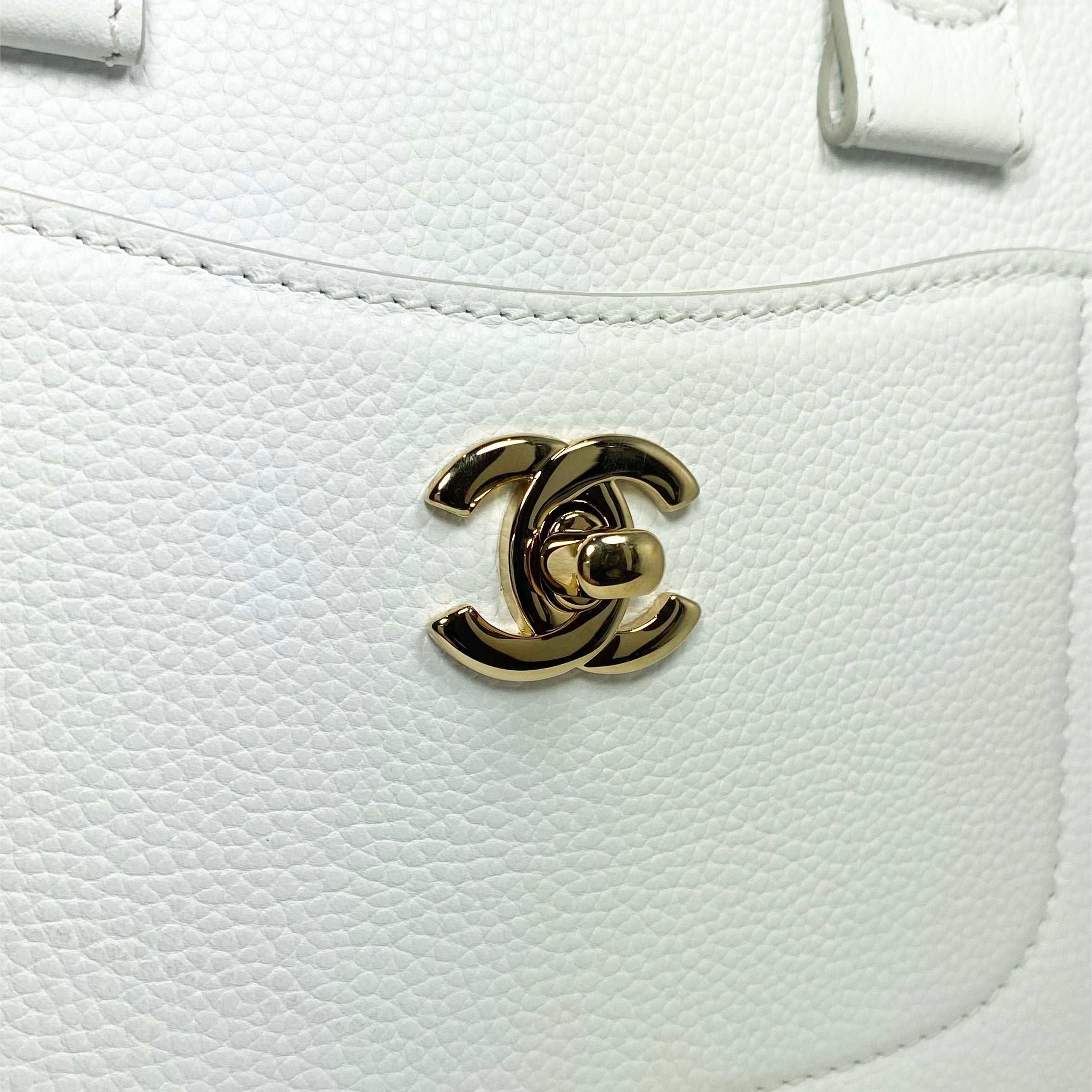 Chanel Mini Calfskin White Neo Executive Shopper Tote – Consign of the  Times ™