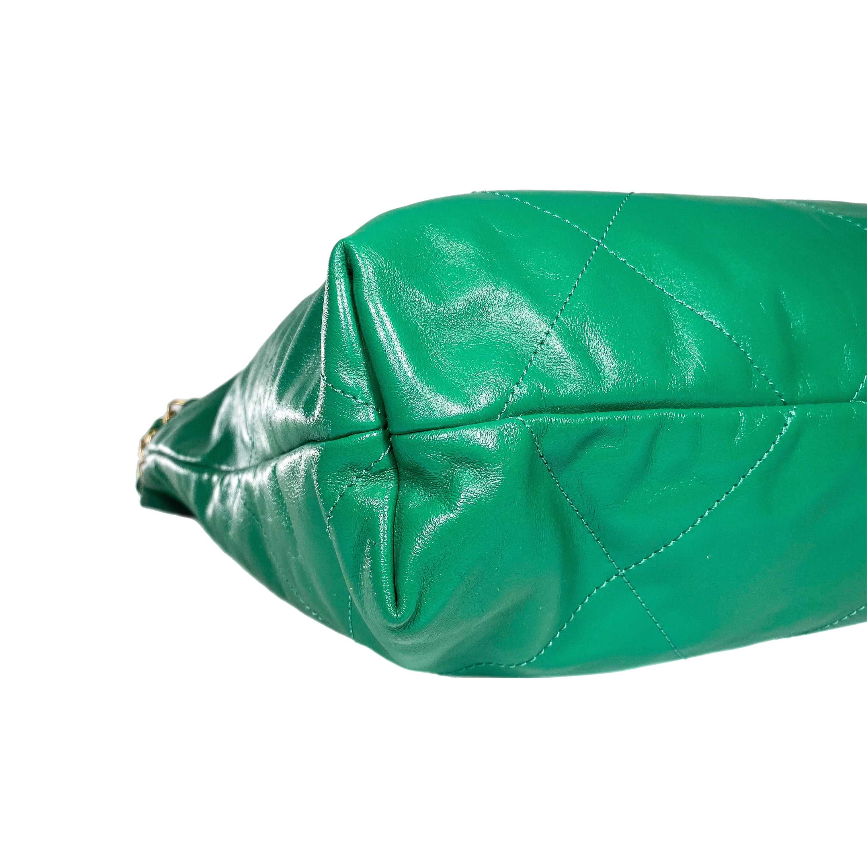 Chanel 22 Green – Consign of the Times ™
