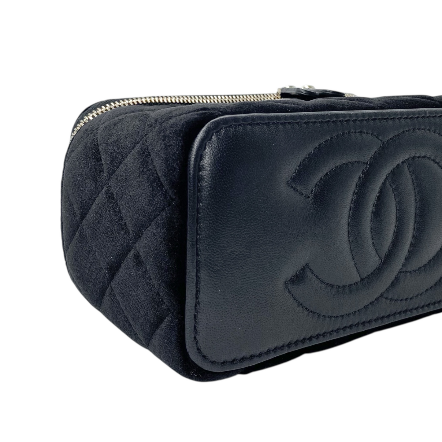 Chanel Black Velvet Vanity Pearl Crush