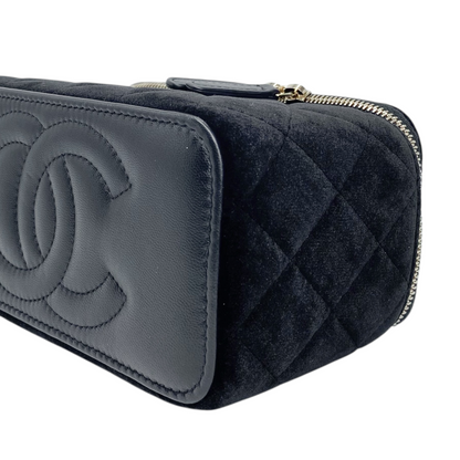 Chanel Black Velvet Vanity Pearl Crush
