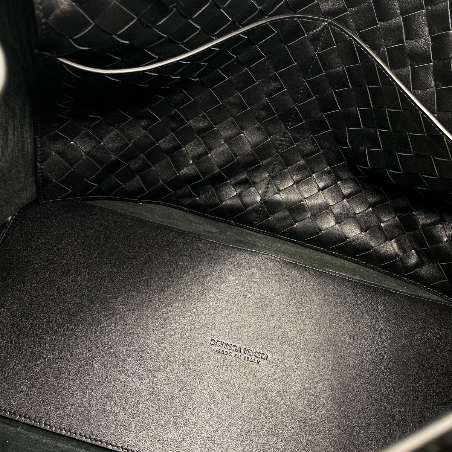 Bottega Veneta Black Andiamo Large Tote