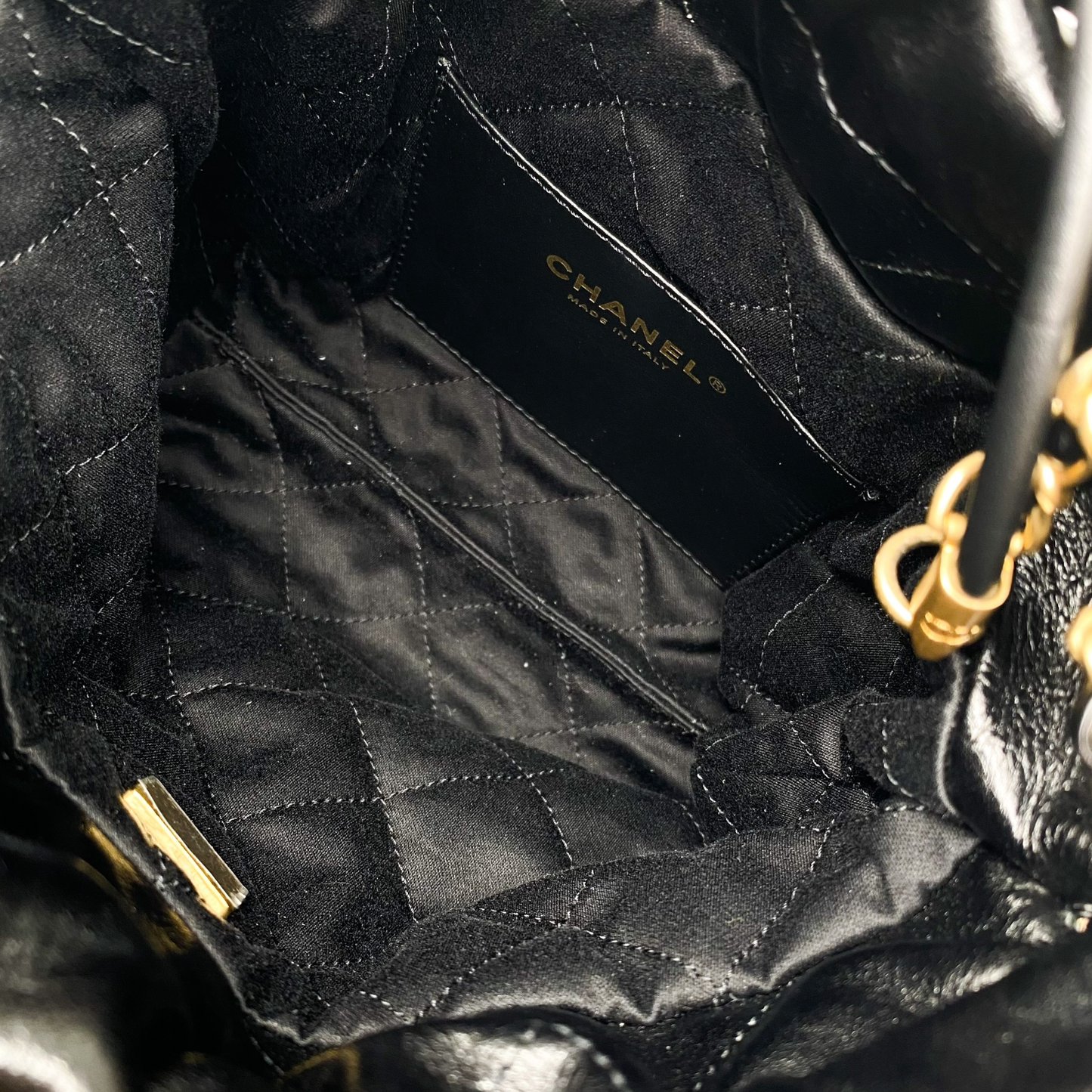 Chanel 22 Black Mini Pearls