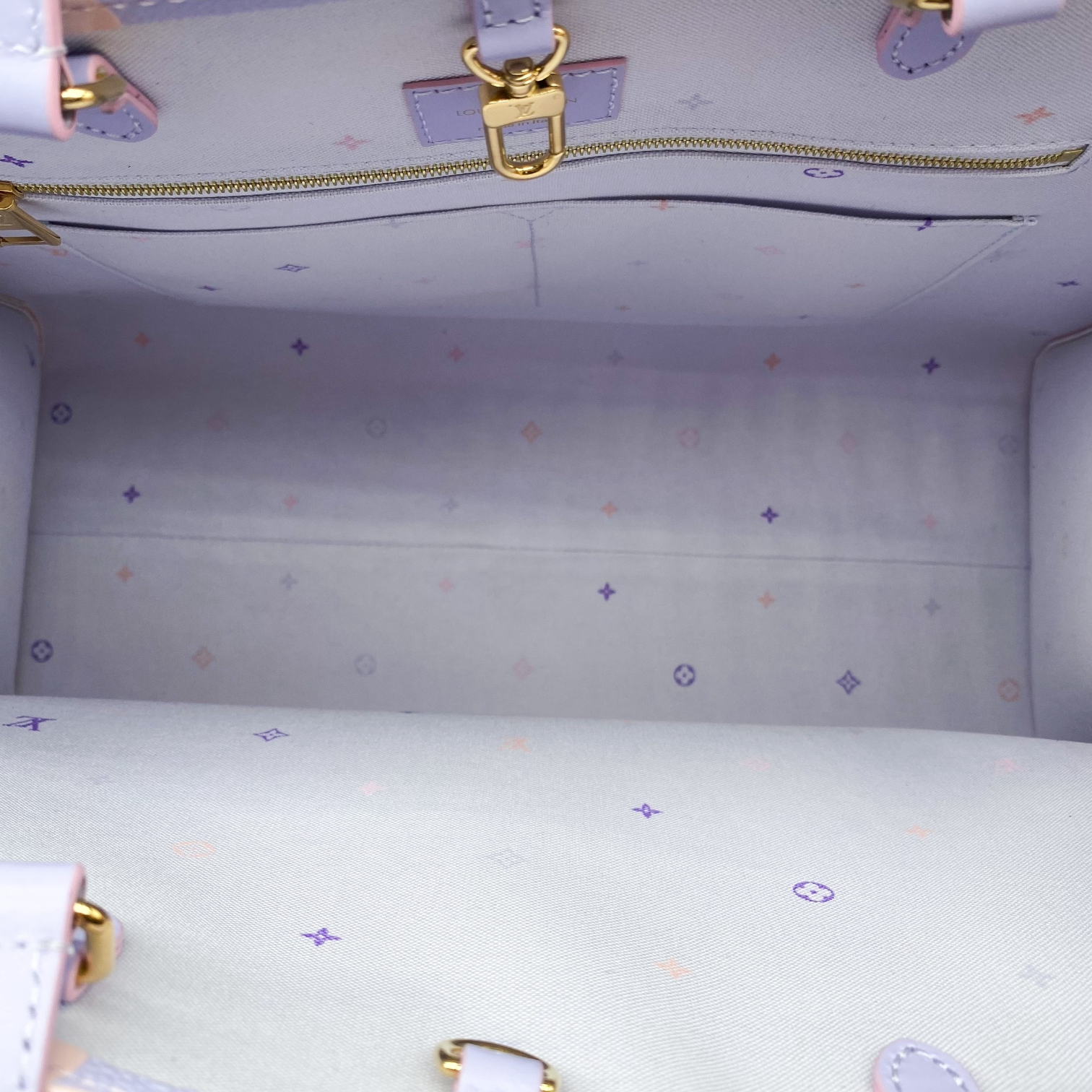 Louis Vuitton OnTheGo GM Sunrise