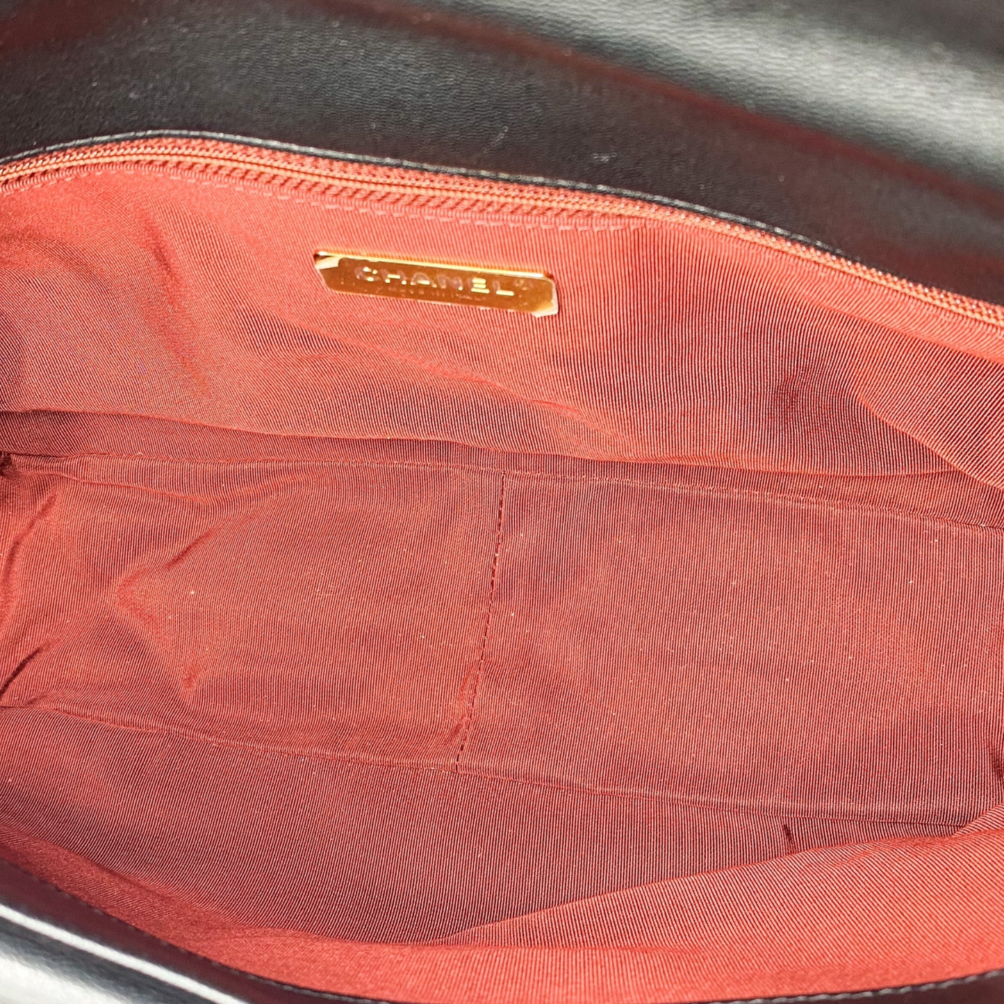 Chanel 19 Maxi Black