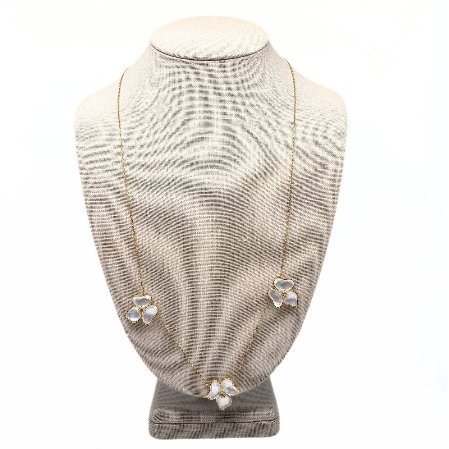 Patricia Robalino Il Petalo 3 Flower Mother of Pearl Necklace