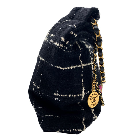 Chanel 22 Large Tweed Multicolor