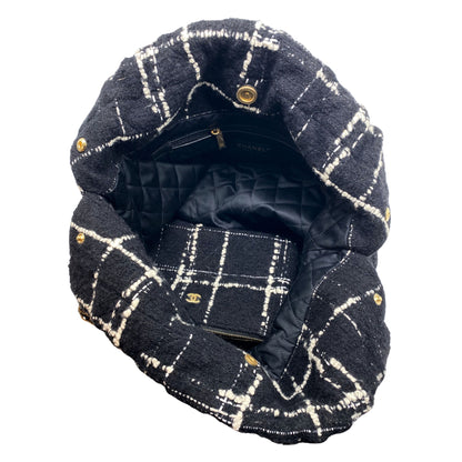 Chanel 22 Large Tweed Multicolor