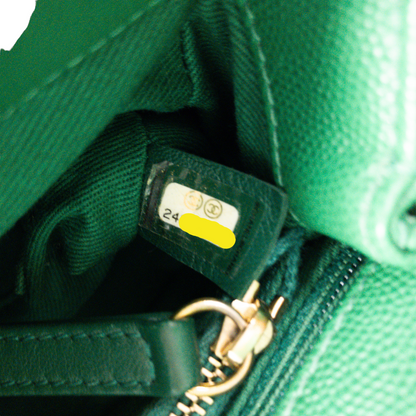 Chanel Medium Coco Handle Green Caviar GHW