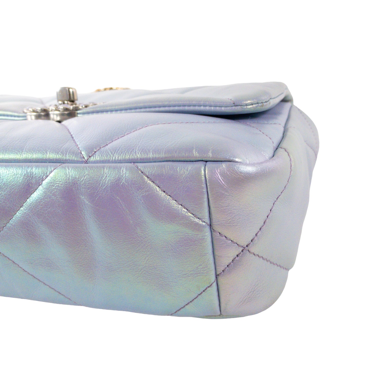 Chanel Medium 19 Iridescent Lavender