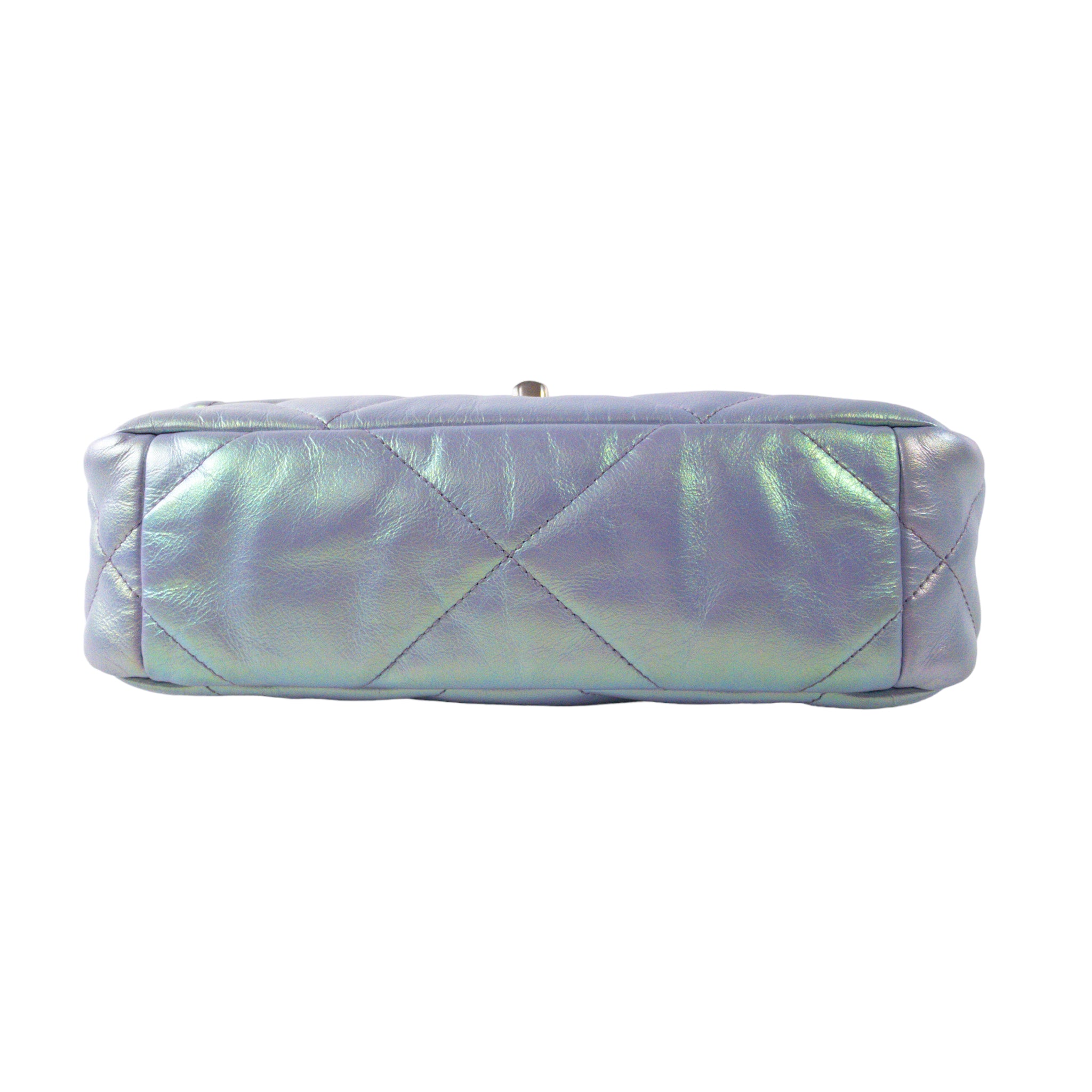 Chanel Medium 19 Iridescent Lavender