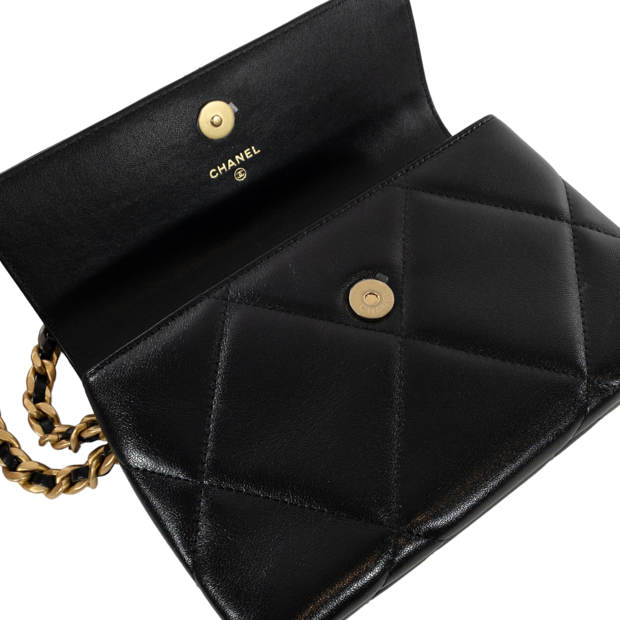 Chanel 19 Wristlet Clutch – Consign of the Times ™