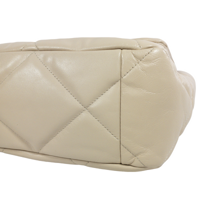 Chanel Maxi 19 Beige