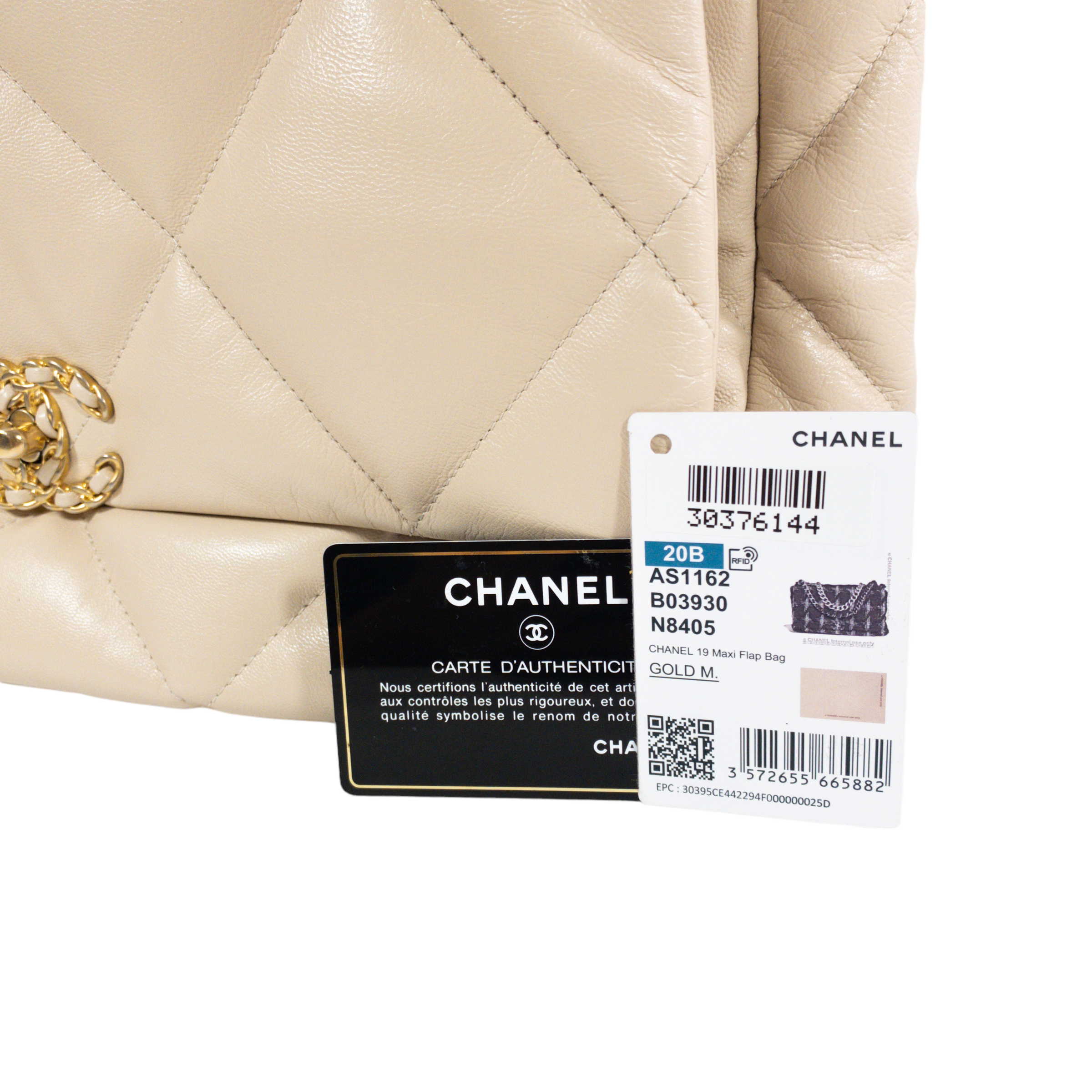 Chanel Maxi 19 Beige
