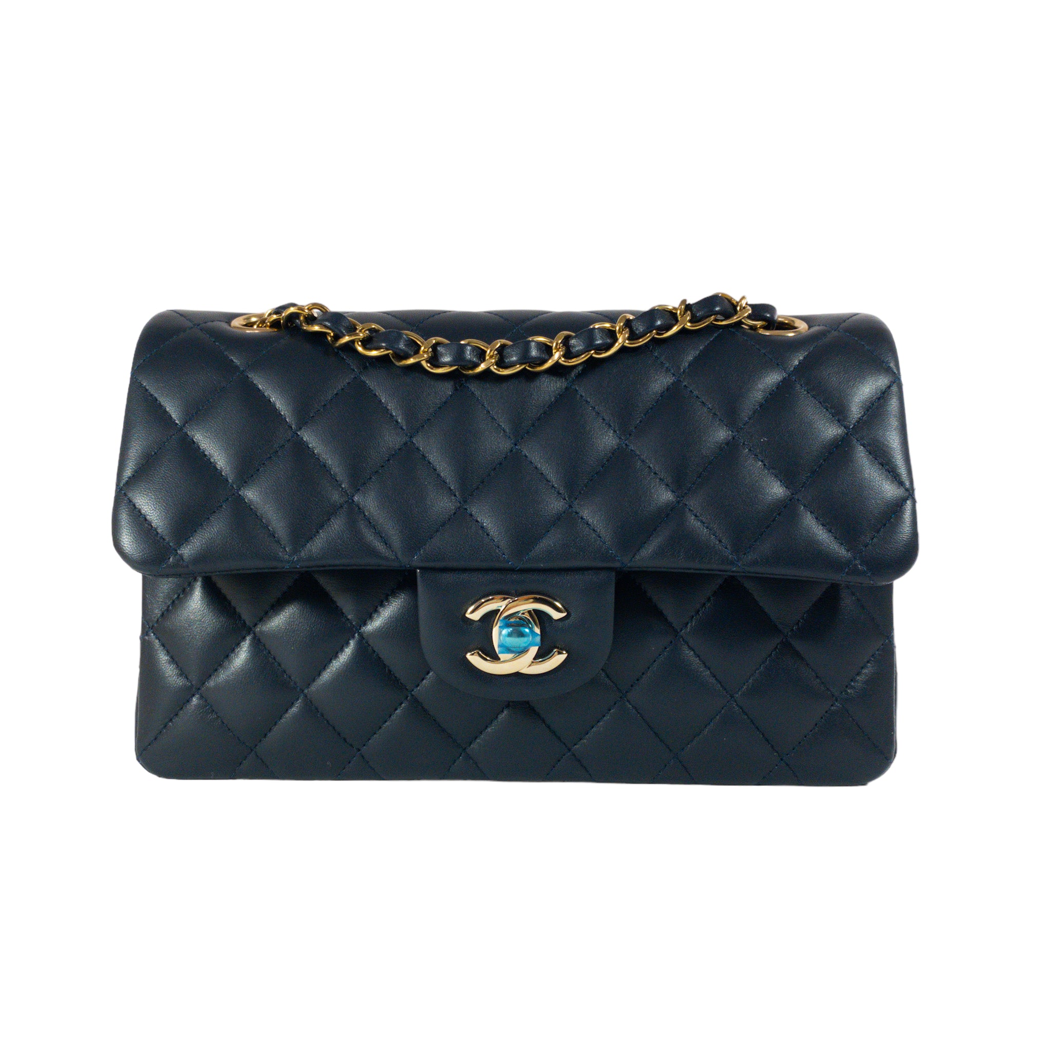 chanel classic double flap bag quilted lambskin medium