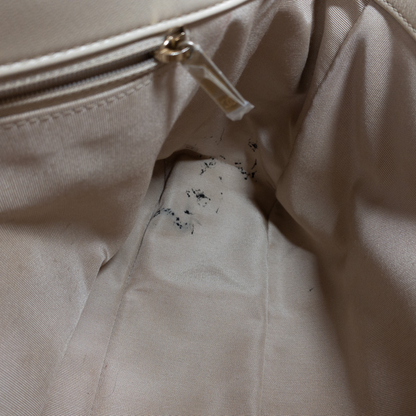 Chanel Maxi 19 Beige