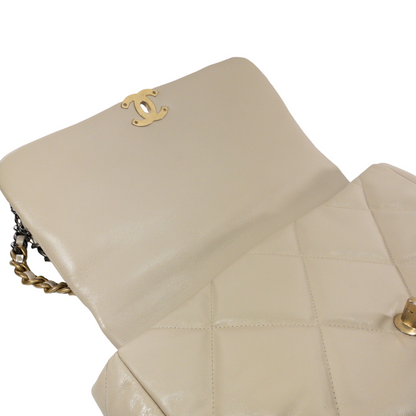 Chanel Maxi 19 Beige
