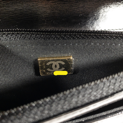Chanel Black Shiny Calfskin 19 WOC