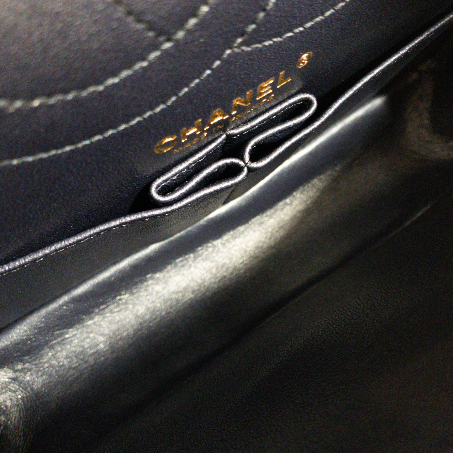 Chanel Ombre Velvet 2.55 Reissue 225